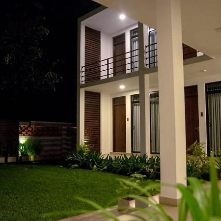 Golden Ray Villa Anuradhapura Exterior photo